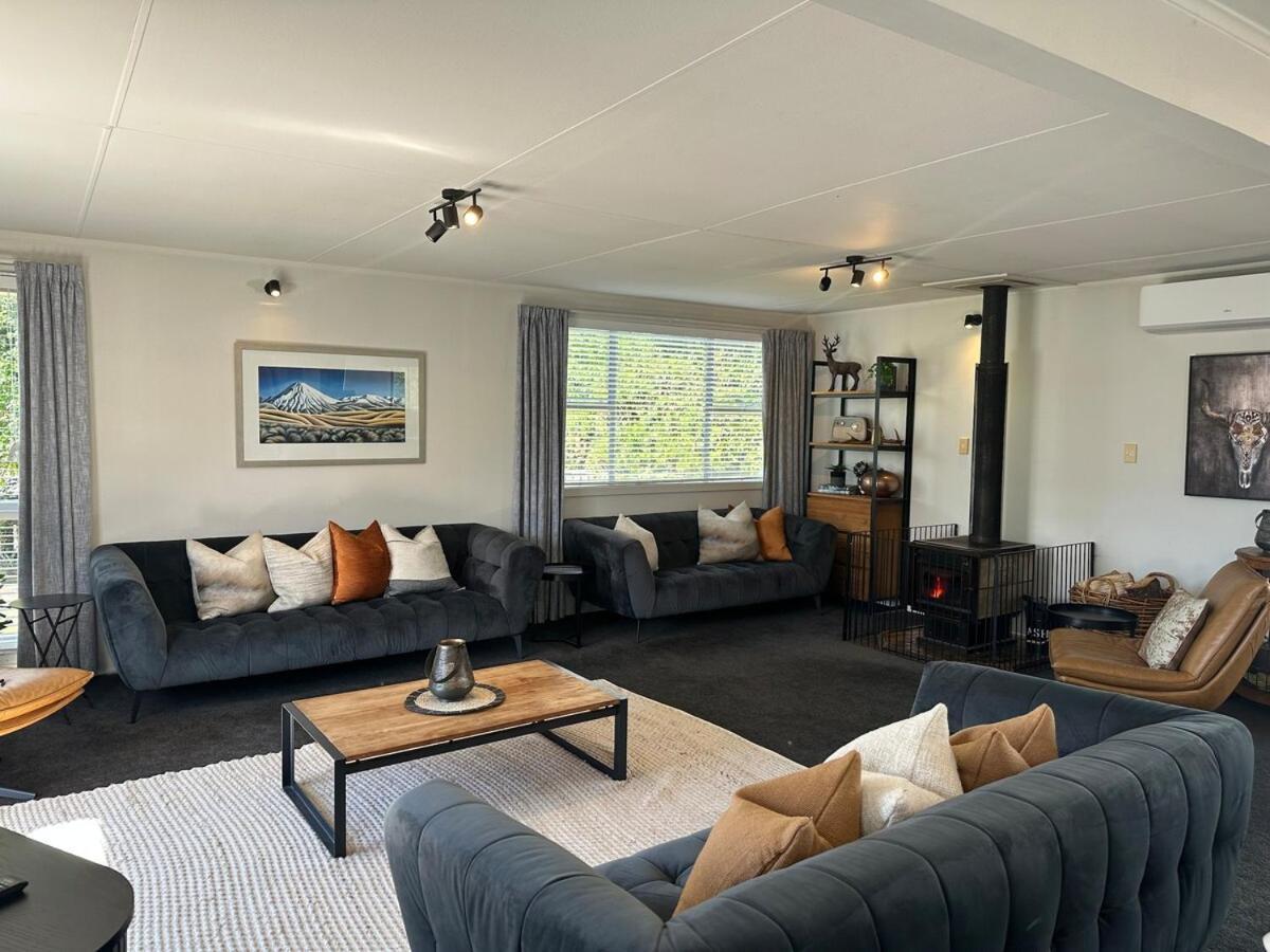 Trout Retreat - Tongariro Holiday home Turangi